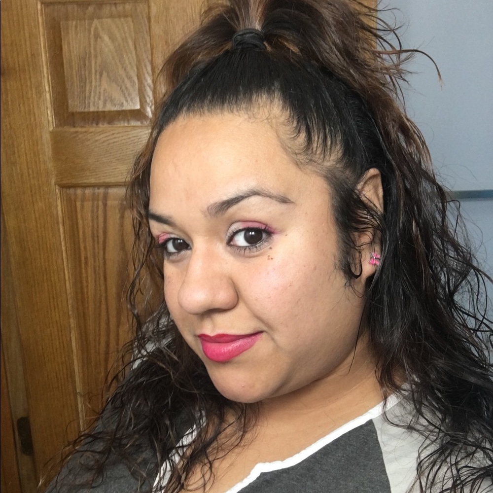 Meet your Posher, Sofia